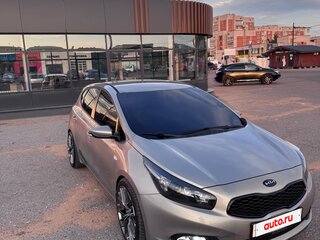 2013 Kia Ceed II, бежевый, 1250000 рублей, вид 4