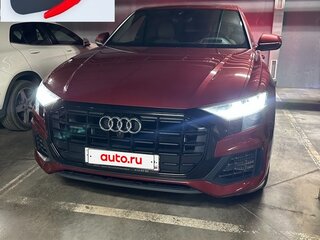 2020 Audi Q8 55 TFSI I (4M), красный, 9650000 рублей, вид 4