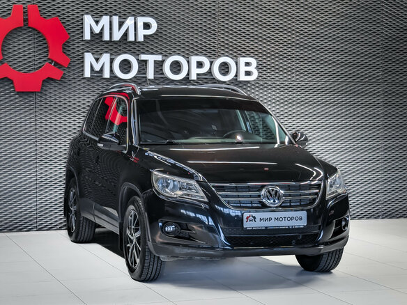 2011 Volkswagen Tiguan I Рестайлинг, чёрный, 1280000 рублей - вид 2