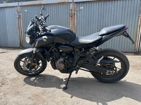 2018 Yamaha MT-07 (FZ-07), чёрный, 650000 рублей, вид 1