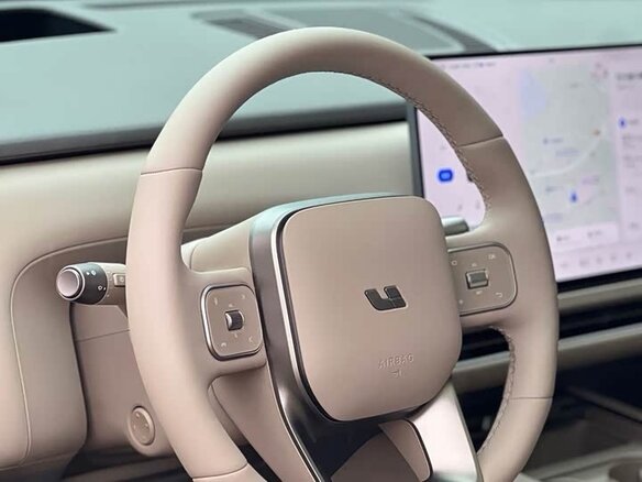 2026 Li Auto (Lixiang) L6 II, серебристый - вид 7
