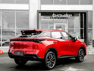 2026 Omoda C5 II, красный, 2602710 рублей, вид 5