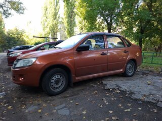 2014 Lada (ВАЗ) Granta I, оранжевый, 300000 рублей, вид 4