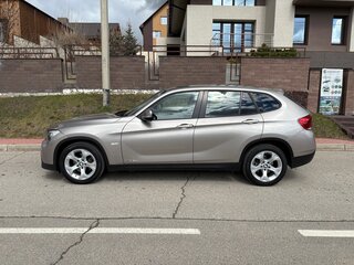 2010 BMW X1 20d I (E84), серебристый, 1950000 рублей, вид 2