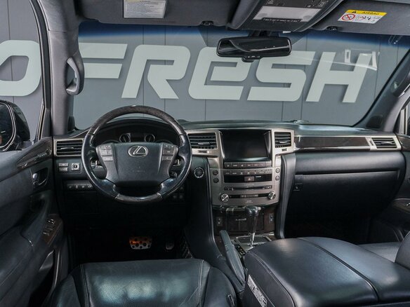 2015 Lexus LX 570 III Рестайлинг, чёрный - вид 5