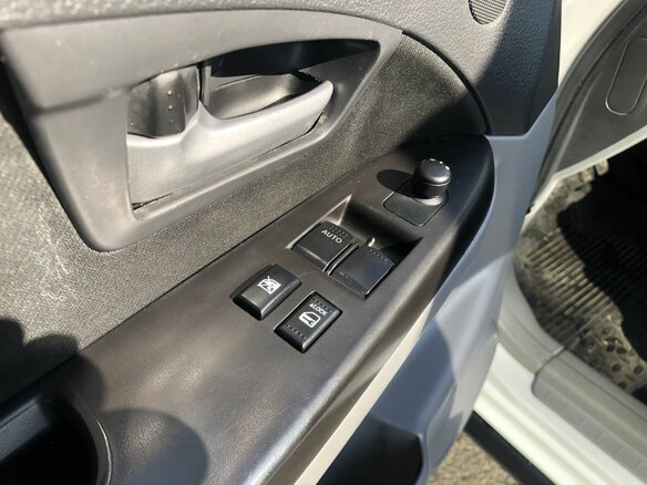 2010 Suzuki SX4 I (Classic) Рестайлинг, белый - вид 12