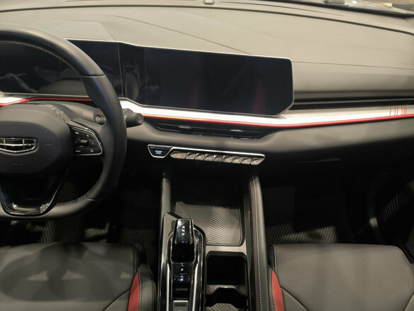 2024 Geely Coolray (Binyue Cool) I Рестайлинг, серый, 1850000 рублей - вид 14