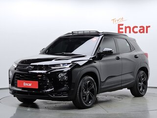 2022 Chevrolet TrailBlazer III, чёрный, 1680111 рублей, вид 2