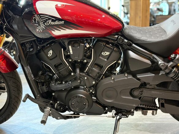 2025 Indian Scout, красный, 2550000 рублей - вид 4