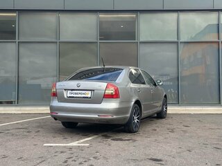 2011 Skoda Octavia II (A5) Рестайлинг, серый, 599000 рублей, вид 4