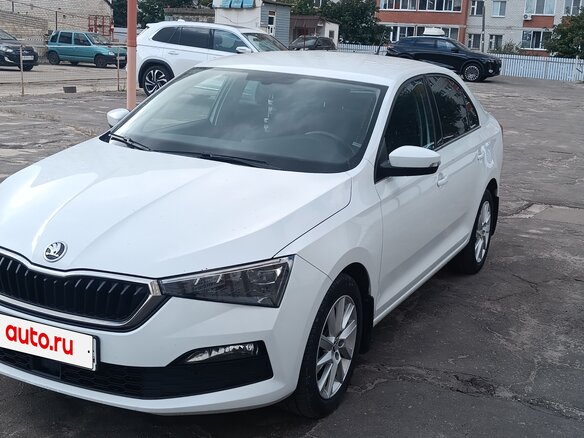 2021 Skoda Rapid II, белый - вид 3