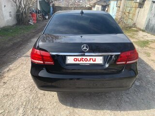 2014 Mercedes-Benz E-Класс 200 IV (W212, S212, C207) Рестайлинг, чёрный, 1600000 рублей, вид 2