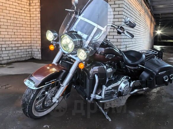 2011 Harley-Davidson Road King, коричневый, 1500000 рублей - вид 2