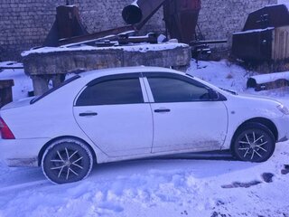 2004 Toyota Corolla IX (E120, E130) Рестайлинг, белый, 460000 рублей, вид 2