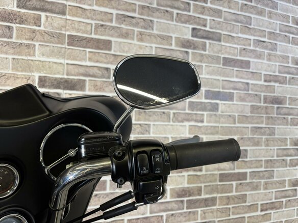 2007 Harley-Davidson Electra Glide, красный, 893000 рублей - вид 8