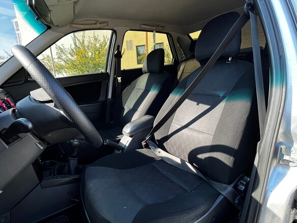 2014 Lada (ВАЗ) Priora I Рестайлинг, серебристый, 350000 рублей - вид 9