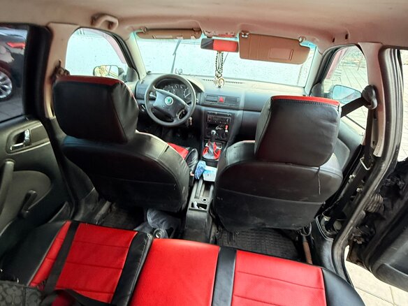 2007 Skoda Octavia I (A4) Рестайлинг, чёрный, 420000 рублей - вид 7