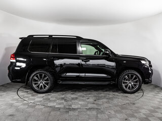 2017 Toyota Land Cruiser 200 Series Рестайлинг 2, чёрный, 5930100 рублей, вид 5