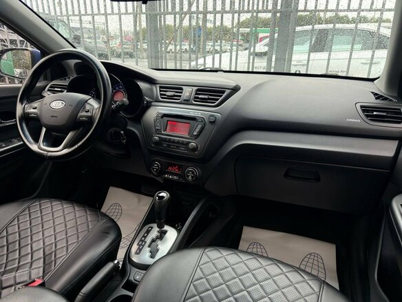 2012 Kia Rio 4-speed III, синий, 800000 рублей - вид 14
