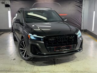 2024 Audi Q7 45 TFSI II (4M) Рестайлинг 2, серый, 8290000 рублей, вид 3