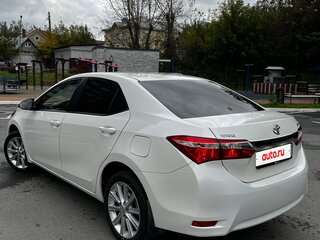 2013 Toyota Corolla XI (E160, E170, E180), белый, 1450000 рублей, вид 5