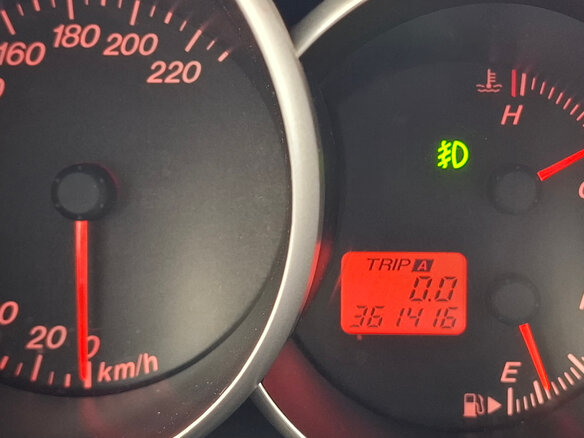 2006 Mazda 3 I (BK), белый, 300000 рублей - вид 11