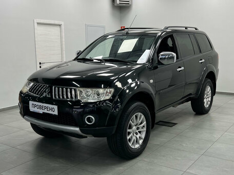 Mitsubishi Pajero Sport II