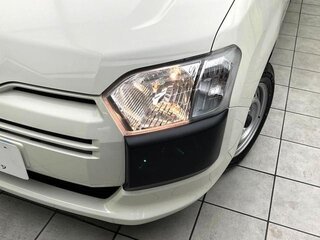 2022 Toyota Probox I Рестайлинг, белый, 866555 рублей, вид 5