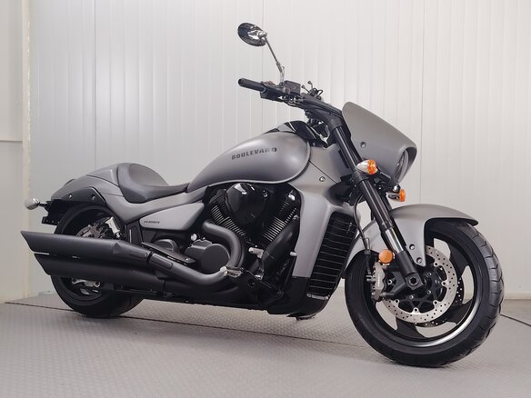2016 Suzuki Boulevard M109R, серый, 1499000 рублей - вид 1