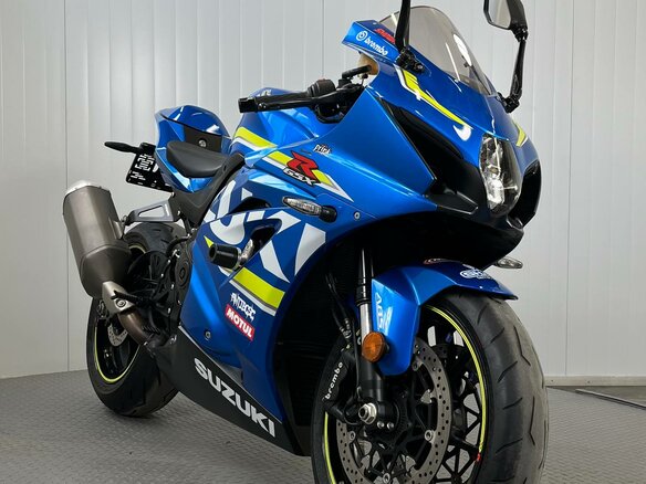 2017 Suzuki GSX-R 1000, синий, 1279000 рублей - вид 2