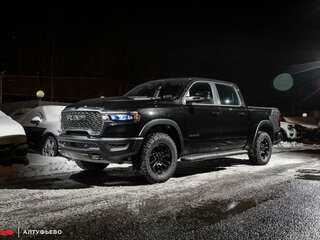 2025 Ram 1500 Crew Cab V Рестайлинг, чёрный, 9290000 рублей, вид 3