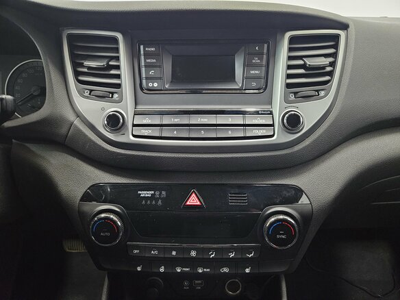 2017 Hyundai Tucson III, белый, 1475000 рублей - вид 15