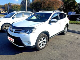 2013 Toyota RAV4 IV (XA40), белый, 1750000 рублей, вид 1