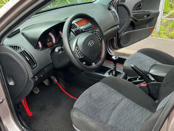 2009 Kia Ceed I, бежевый, 560000 рублей - вид 11