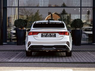 2022 Kia Cerato IV Рестайлинг, белый, 2095000 рублей, вид 5