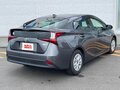 2022 Toyota Prius IV Рестайлинг (XW50), серебристый, 1700000 рублей - вид 4