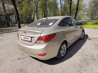 2014 Hyundai Solaris I, золотистый, 725000 рублей, вид 4