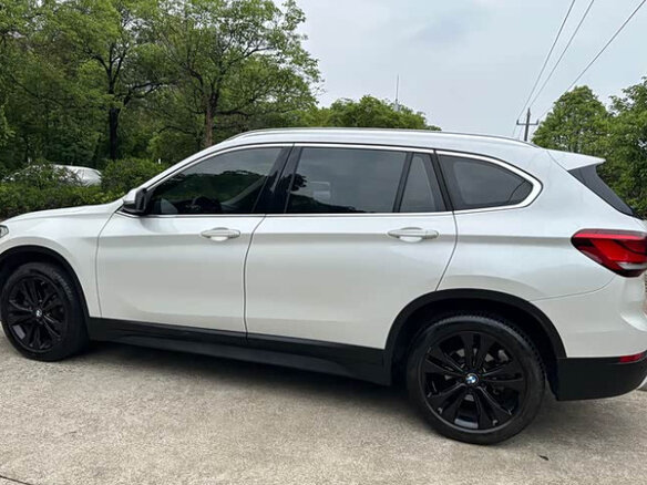 2021 BMW X1 20Li sDrive II (F48) Рестайлинг, белый - вид 20