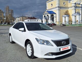 2013 Toyota Camry VII (XV50), белый, 1500000 рублей, вид 3
