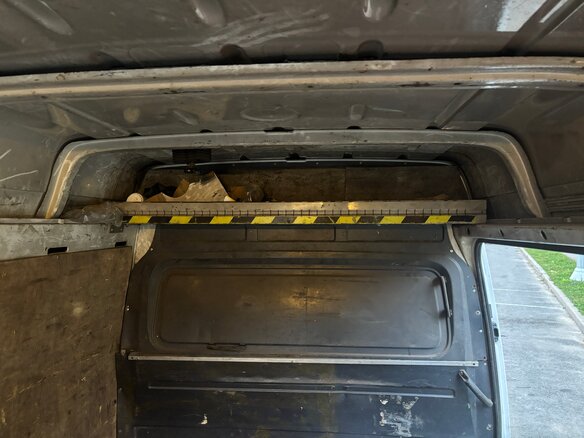 2000 Mercedes-Benz Sprinter, белый, 360000 рублей - вид 17