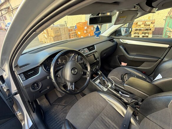 2013 Skoda Octavia III (A7), серебристый, 1100000 рублей - вид 5