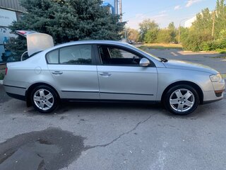 2007 Volkswagen Passat B6, серебристый, 495000 рублей, вид 3