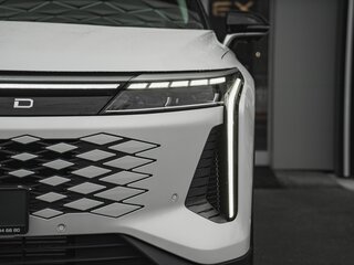 2025 Exeed RX, белый, 4250000 рублей, вид 3