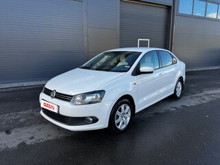2011 Volkswagen Polo V, белый, 668400 рублей, вид 1