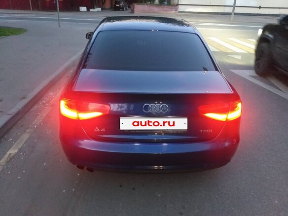 2013 Audi A4 IV (B8) Рестайлинг, синий, 899000 рублей - вид 4