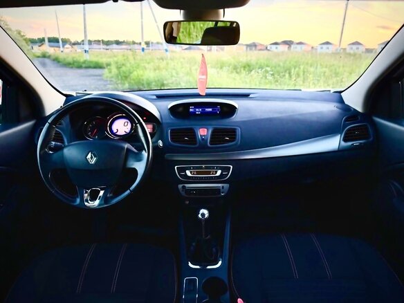 2015 Renault Fluence I Рестайлинг, белый, 1150000 рублей - вид 5