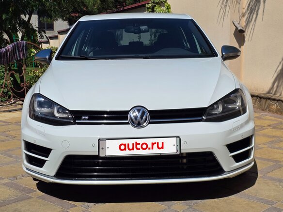 2014 Volkswagen Golf R VII, белый, 2998000 рублей - вид 2