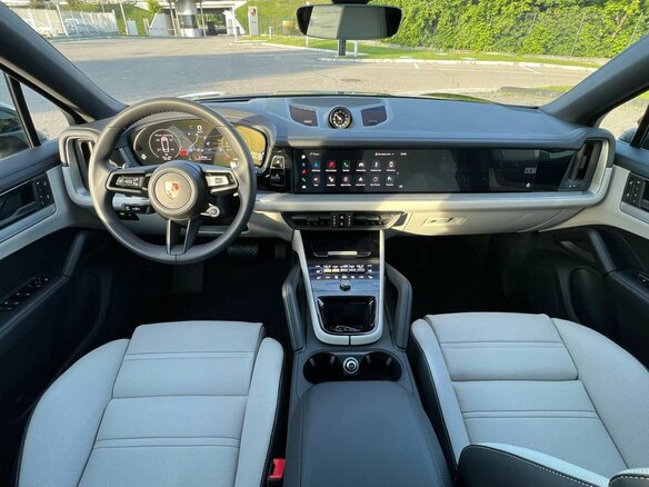 2025 Porsche Cayenne Coupé III Рестайлинг, чёрный - вид 9