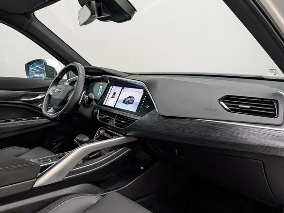 2024 Geely Tugella I Рестайлинг, белый, 3150000 рублей - вид 12