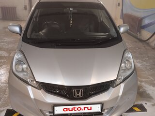 2011 Honda Fit II, серебристый, 900000 рублей, вид 1